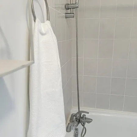Apartment Sympa-lumineux Proche Paris - 7 Mn Metro 11 *